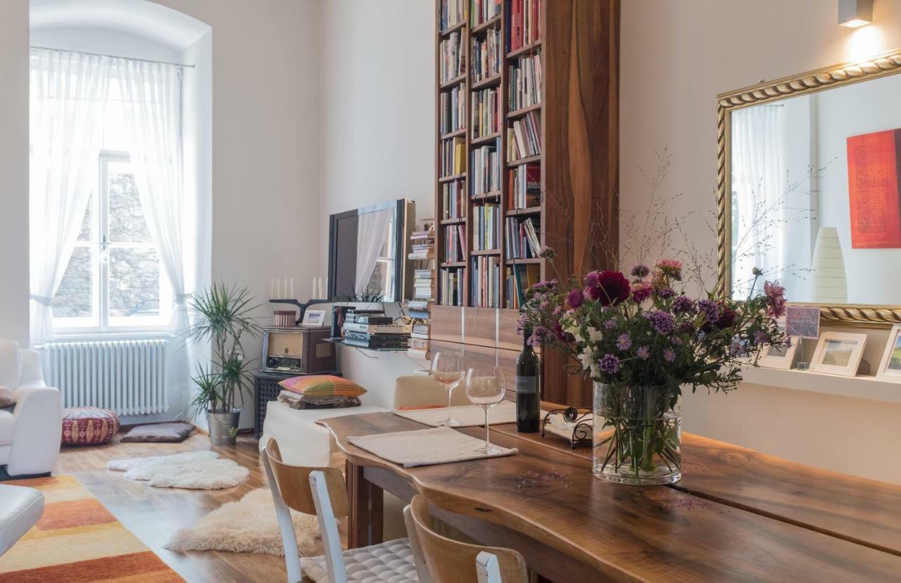 Spacious Old Town Luxury Apartment 린츠 외부 사진